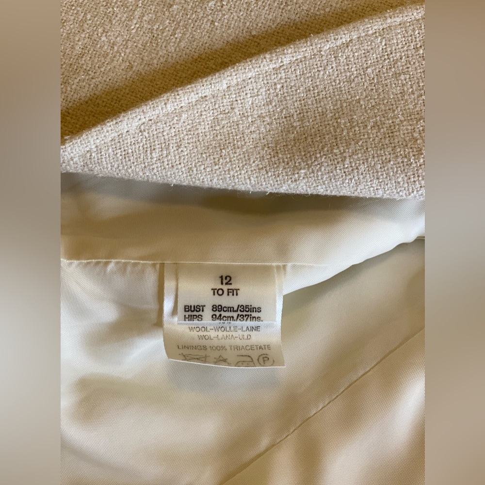 Jaeger 100% Raw Silk Women’s Jacket and Skirt Set. UK Size 12, US 8. Ivory. - Picture 8 of 9